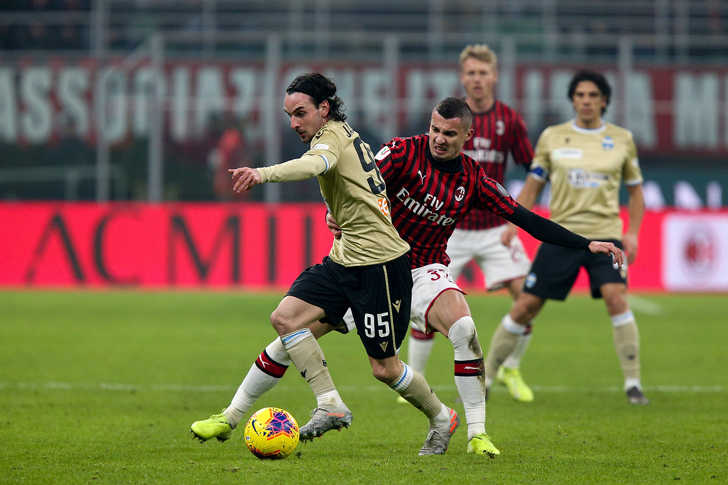 Reprezentant Czarnogóry blisko Legii Warszawa. Przyjechał na testy medyczne