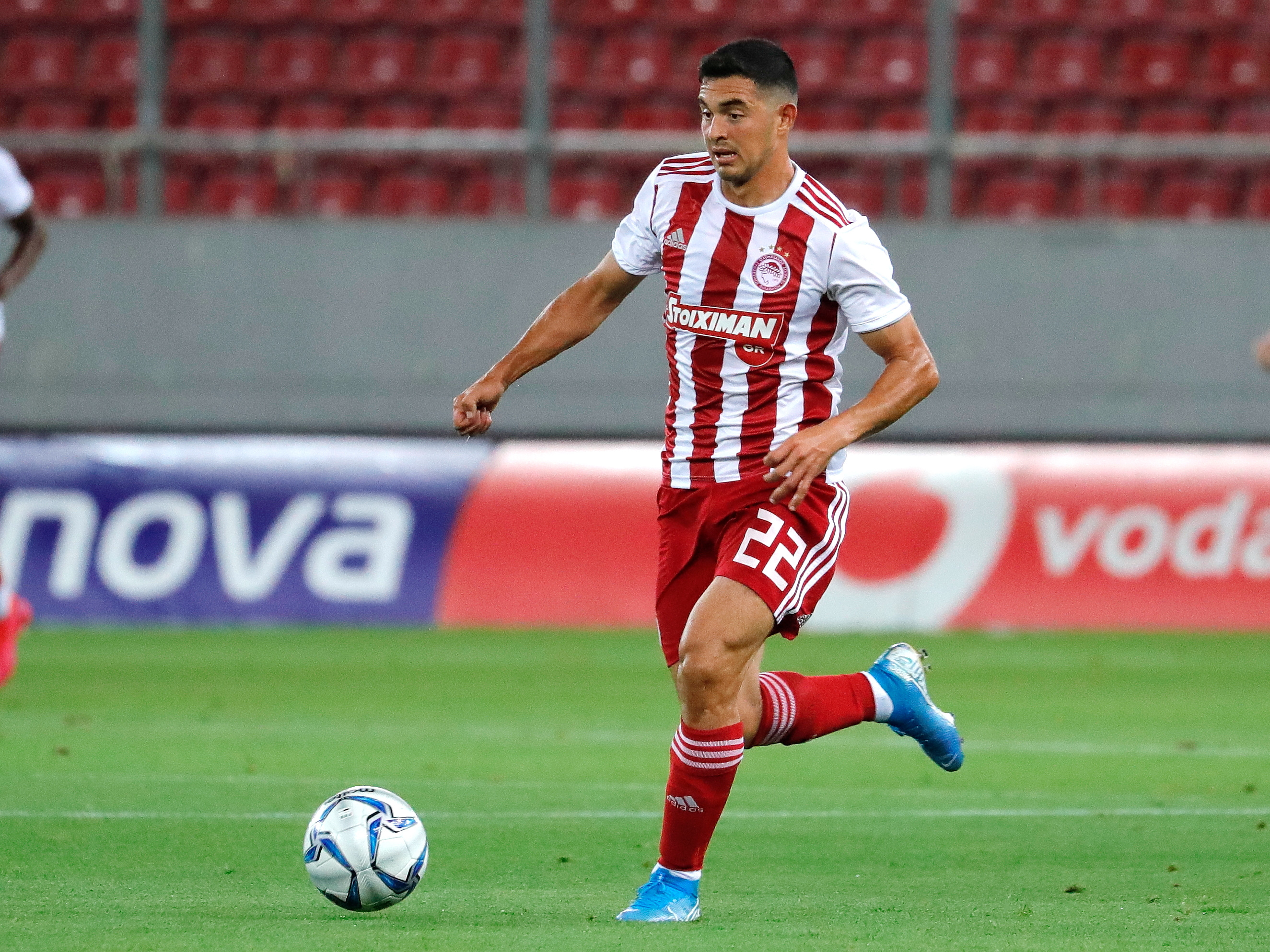 Legia Warszawa chce wypożyczyć argentyńskiego napastnika. Złożyła ofertę Olympiakosowi Pireus [NASZ NEWS]