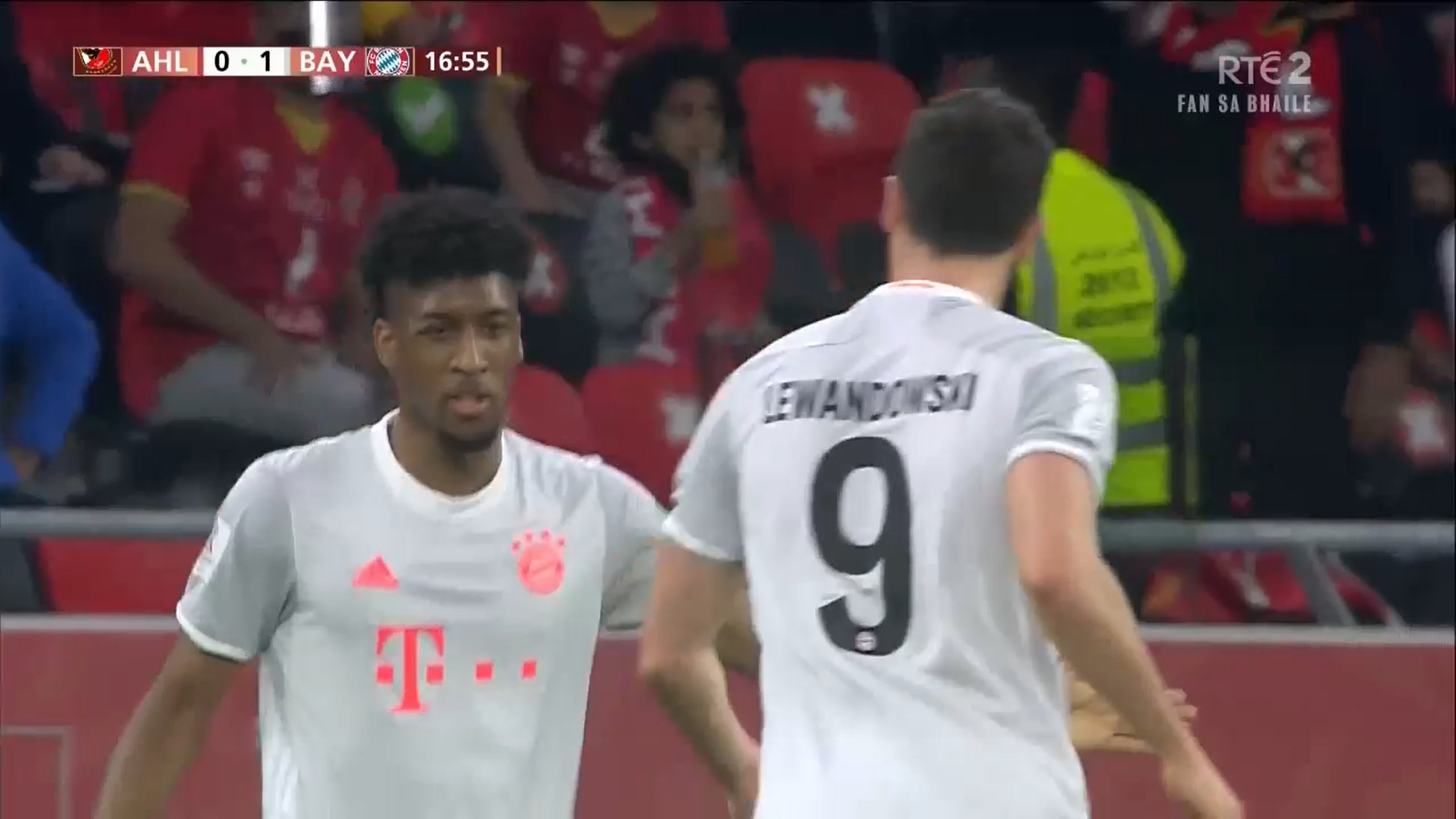 Popis Lewandowskiego na KMŚ! Dwa gole Polaka! Bayern w finale rozgrywek [WIDEO]