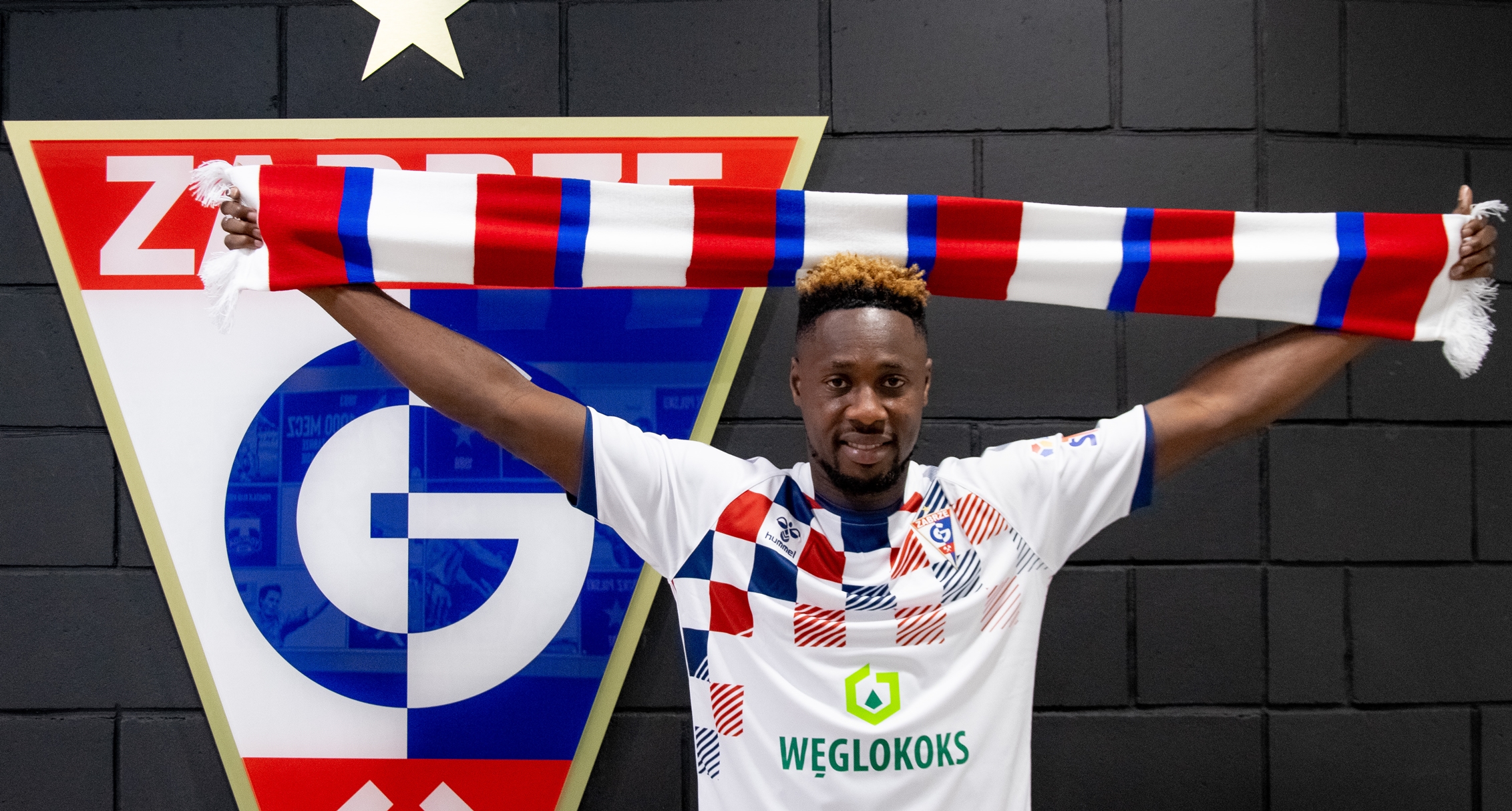 Górnik Zabrze potwierdził transferowy hit! Napastnik z doświadczeniem w Lidze Mistrzów podpisał kontrakt