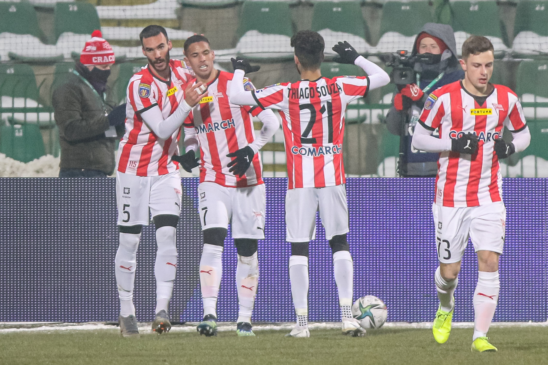 Cracovia z awansem do ćwierćfinału Pucharu Polski. "Pasy" lepsze od Warty Poznań