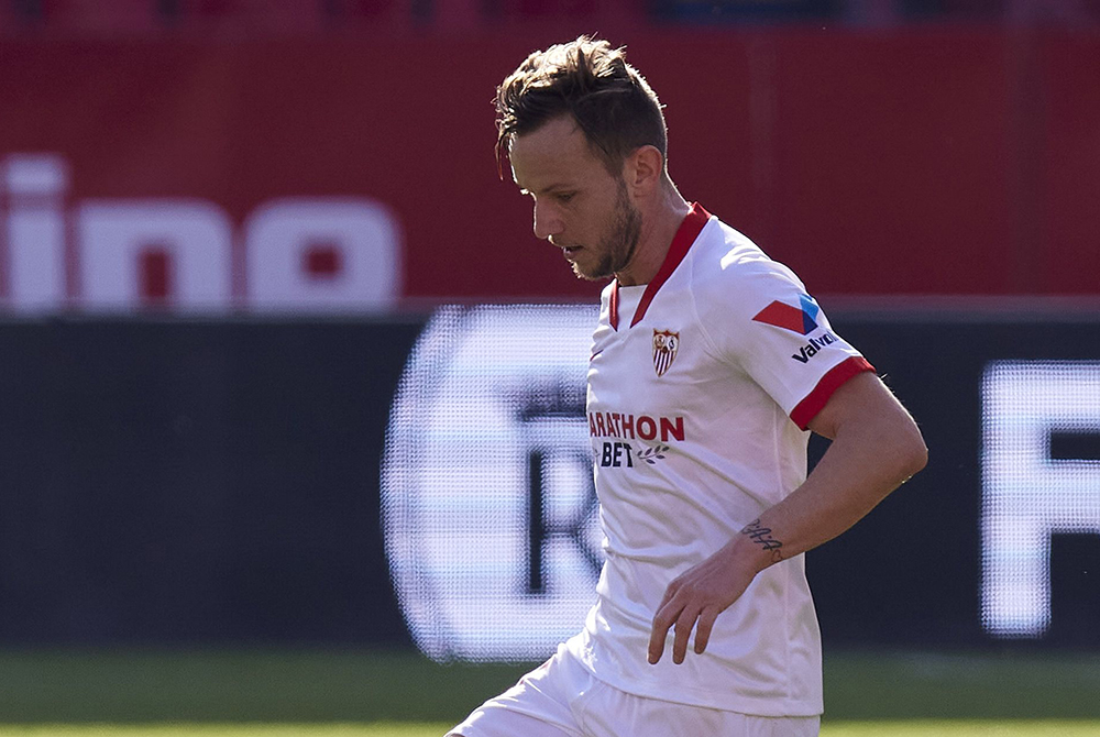 Ivan Rakitić pogrążył FC Barcelonę! Sevilla jedną nogą w finale Pucharu Króla [WIDEO]