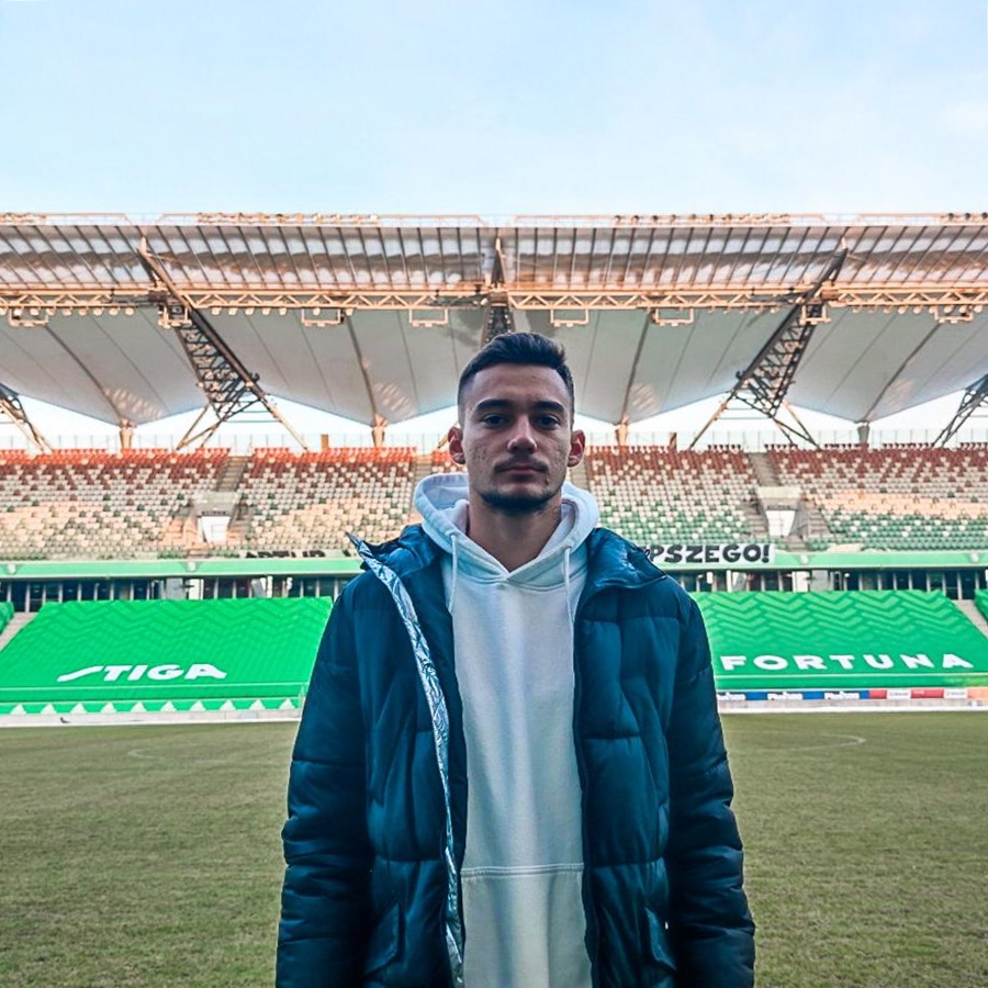 Legia od włos od kolejnego transferu. Nowy nabytek już w Polsce