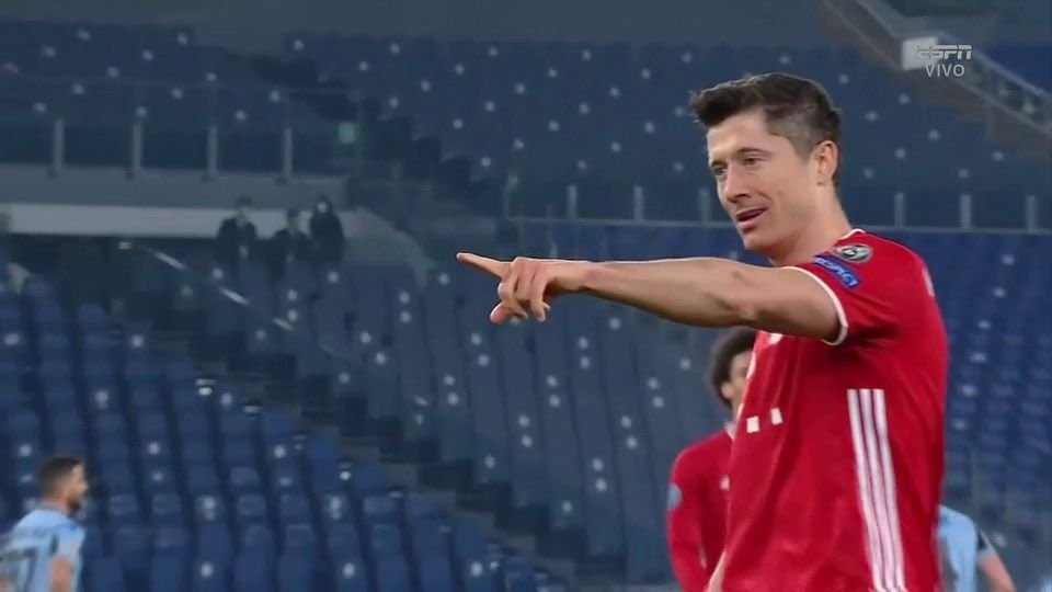Bayern Monachium bez litości rozprawił się z Lazio! Pięć goli w Rzymie, Lewandowski nie zawiódł [WIDEO]