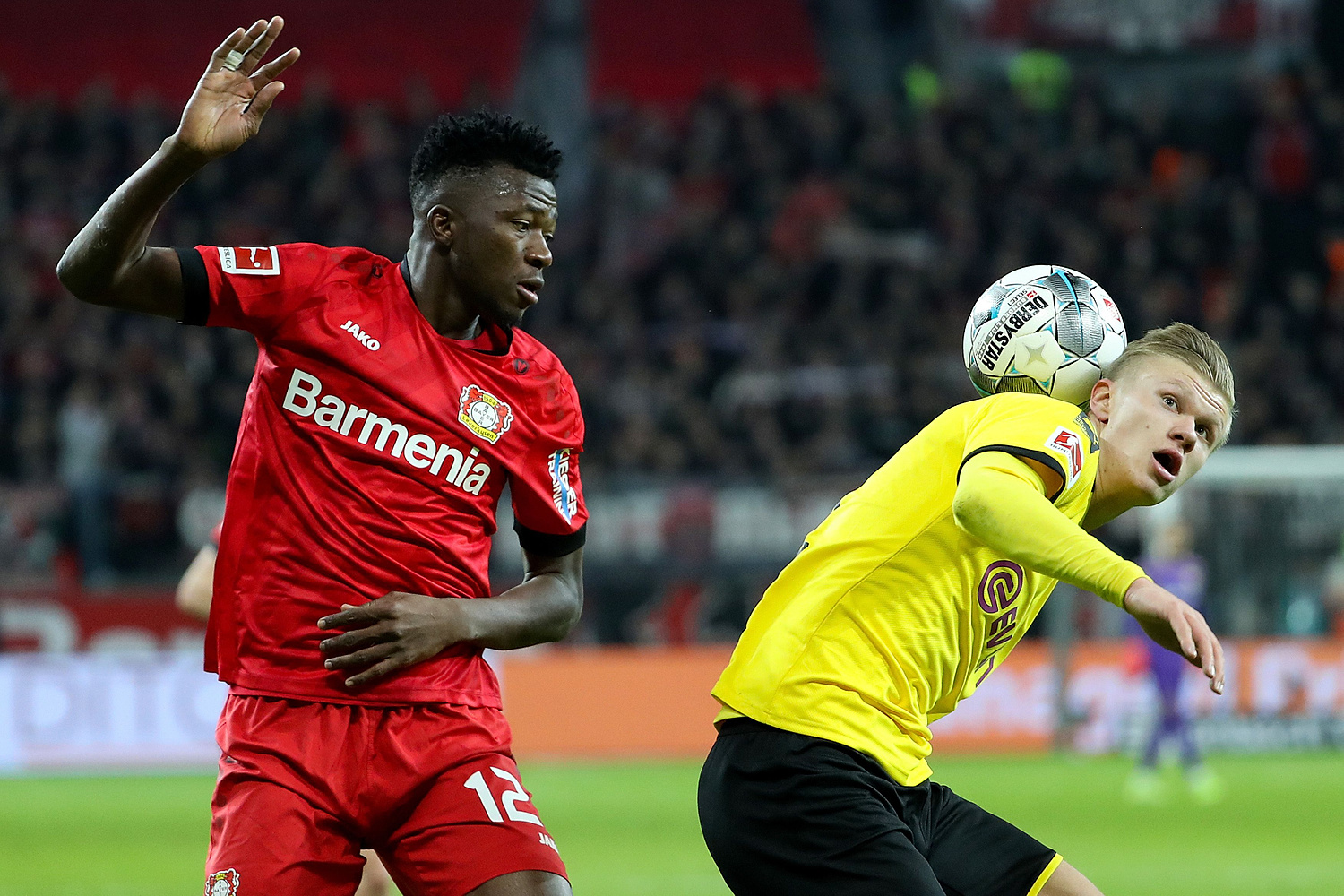 Deco oferuje piłkarza do FC Barcelony. To czołowy obrońca Bundesligi