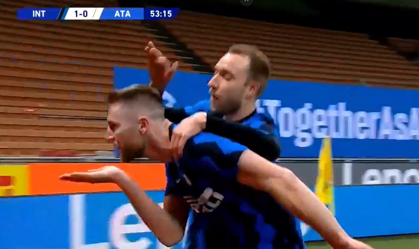 Inter Mediolan wykonał kolejny krok ku mistrzostwu Włoch. "Nerazzurri" wygrali w hicie z Atalantą [WIDEO]