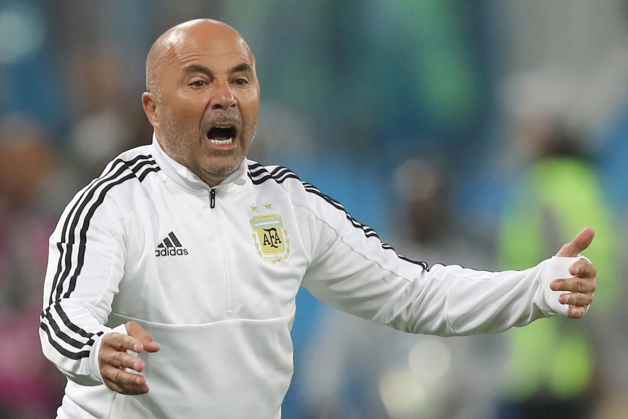 Messi przejął kierownicę, w szatni zapanował bunt i chaos. Jak nowy trener Milika urządził piekło Argentynie