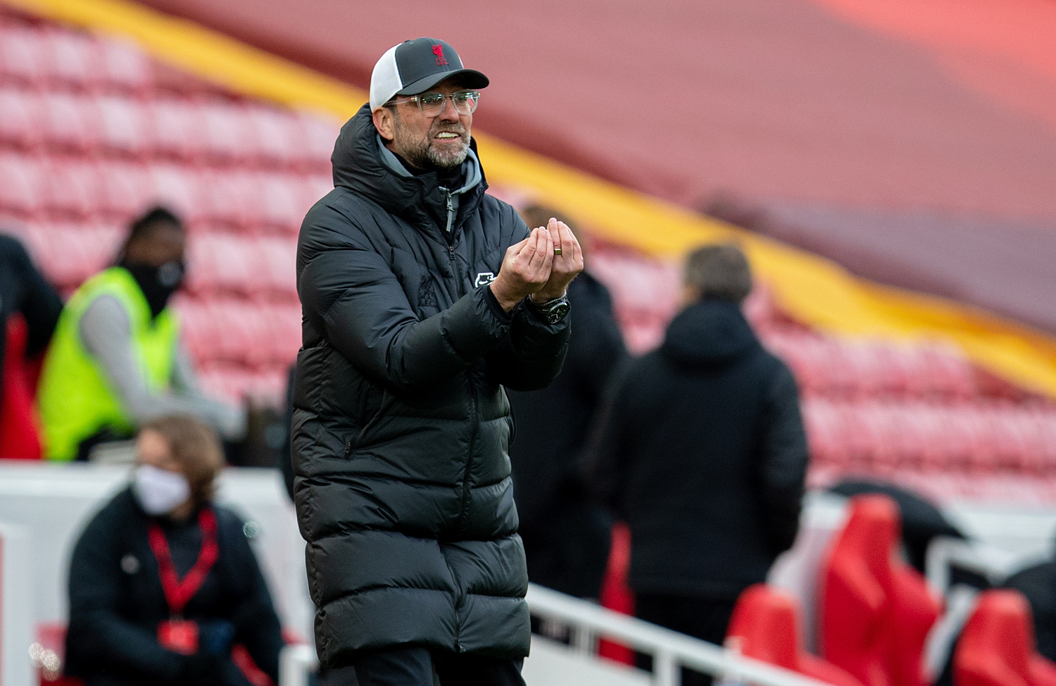 Liverpool chce zatrzymać dwóch kluczowych piłkarzy. "Nowy kontrakt to jeden z priorytetów"