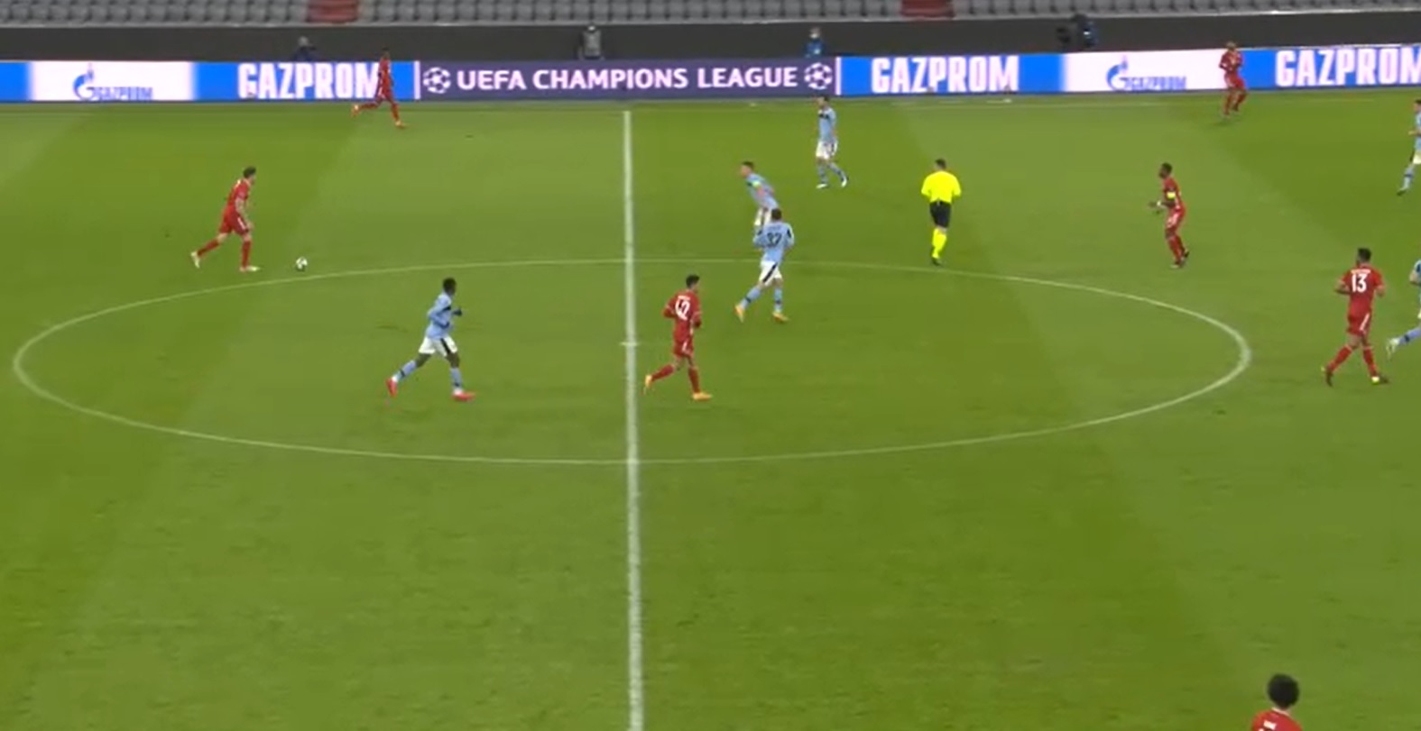 Bayern Monachium w ćwierćfinale Ligi Mistrzów! Lewandowski dołożył swoją cegiełkę [WIDEO]