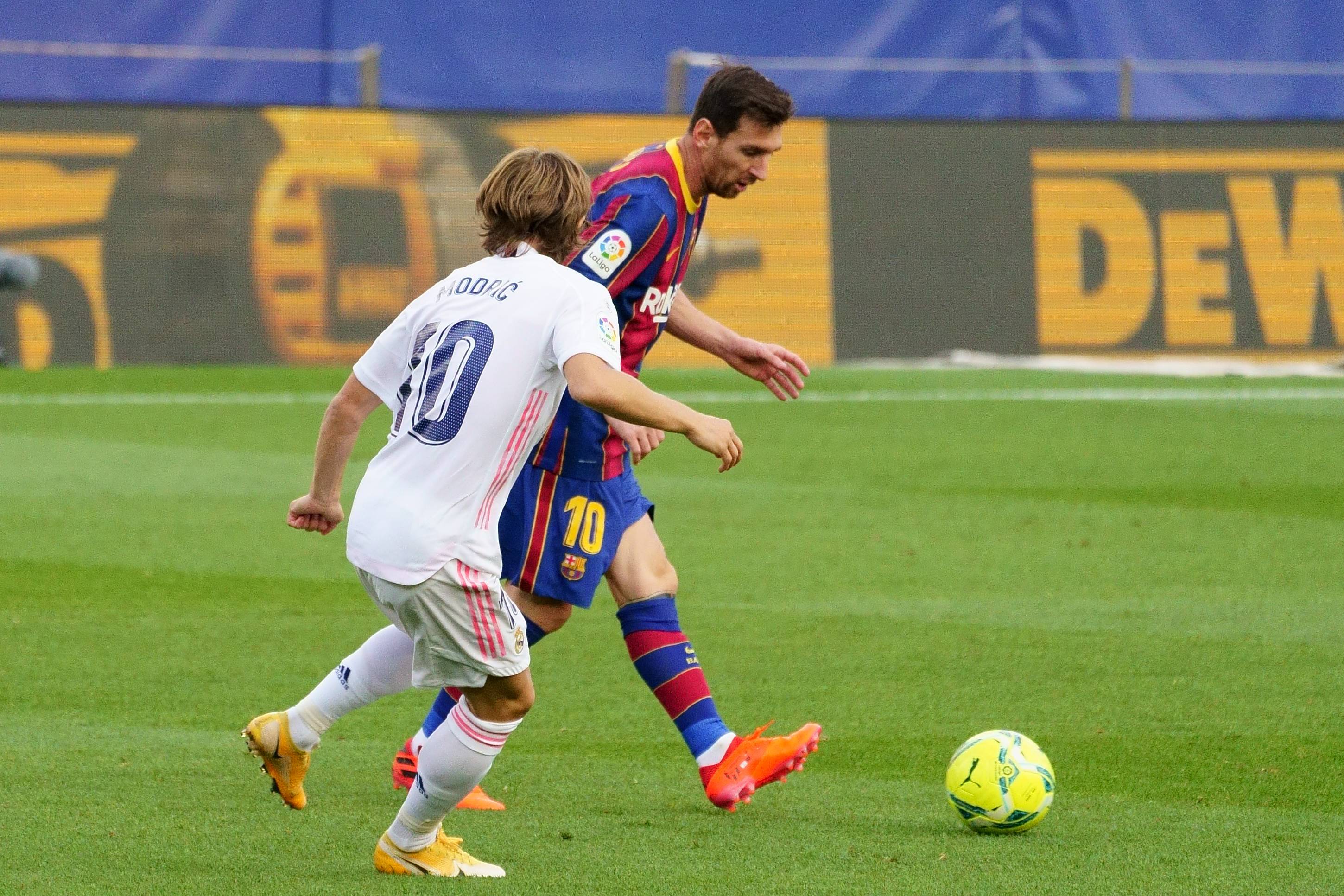 Znamy datę i godzinę kolejnego El Clasico. Starcie Realu Madryt z FC Barceloną już w kwietniu