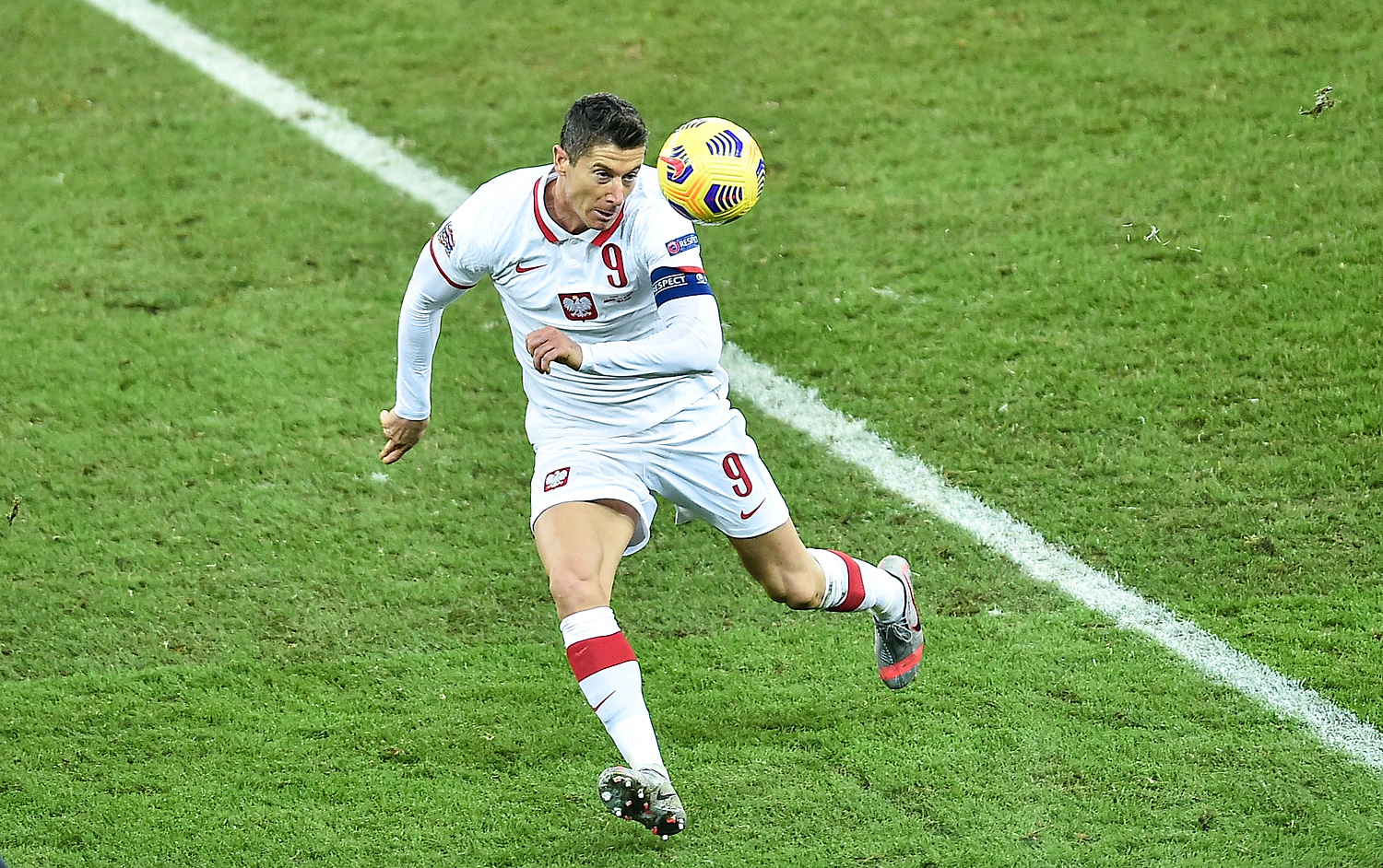 "Gdybym tak powiedział, byłbym skończonym idiotą". Trener Węgier o planie na zatrzymanie Lewandowskiego
