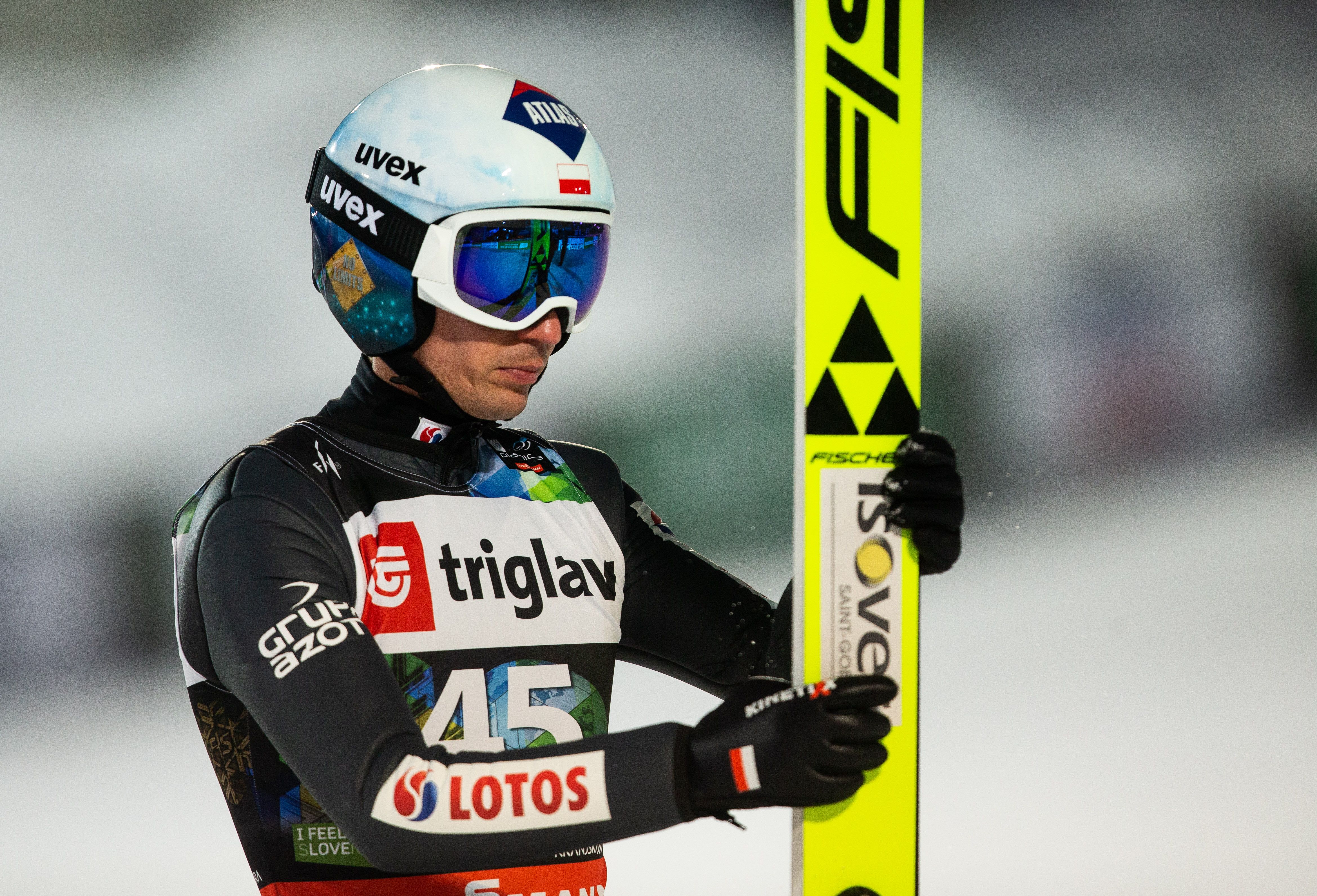 Kamil Stoch odpalił petardę i...uspokaja emocje. "Czuję za sobą obecność takiego małego chochlika"