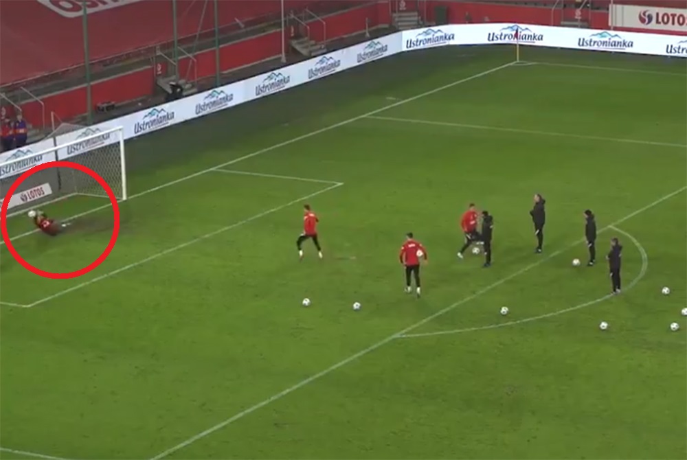 Debiutant obronił karnego Roberta Lewandowskiego! Zbigniew Boniek: Dzwonię do dziadka, babci, trenera [WIDEO]