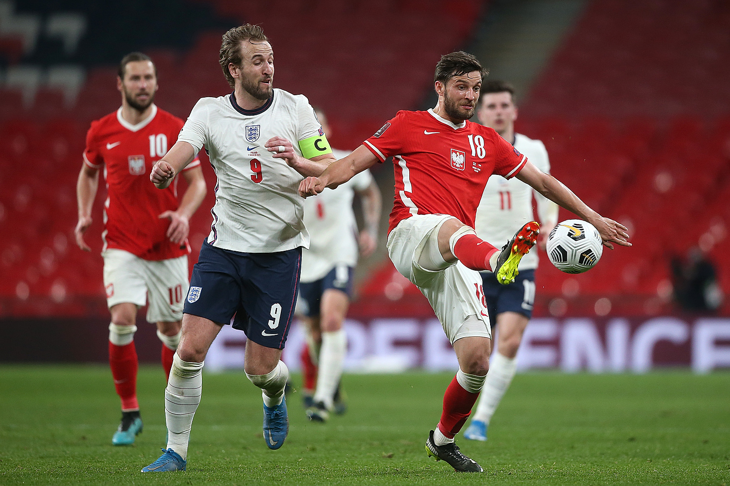 Twitter komentuje porażkę Polski z Anglią. "W życiu pewna jest śmierć, podatki i wpier*** na Wembley"
