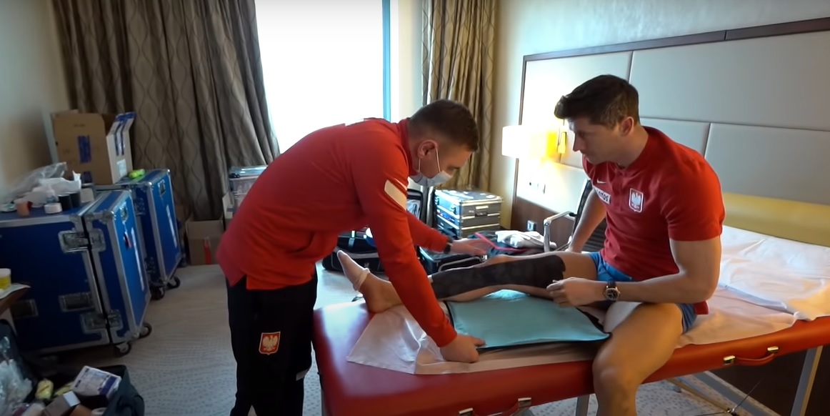Tak Robert Lewandowski dzień po meczu z Andorą zareagował na swoją kontuzję. "W najgorszym momencie" [WIDEO]