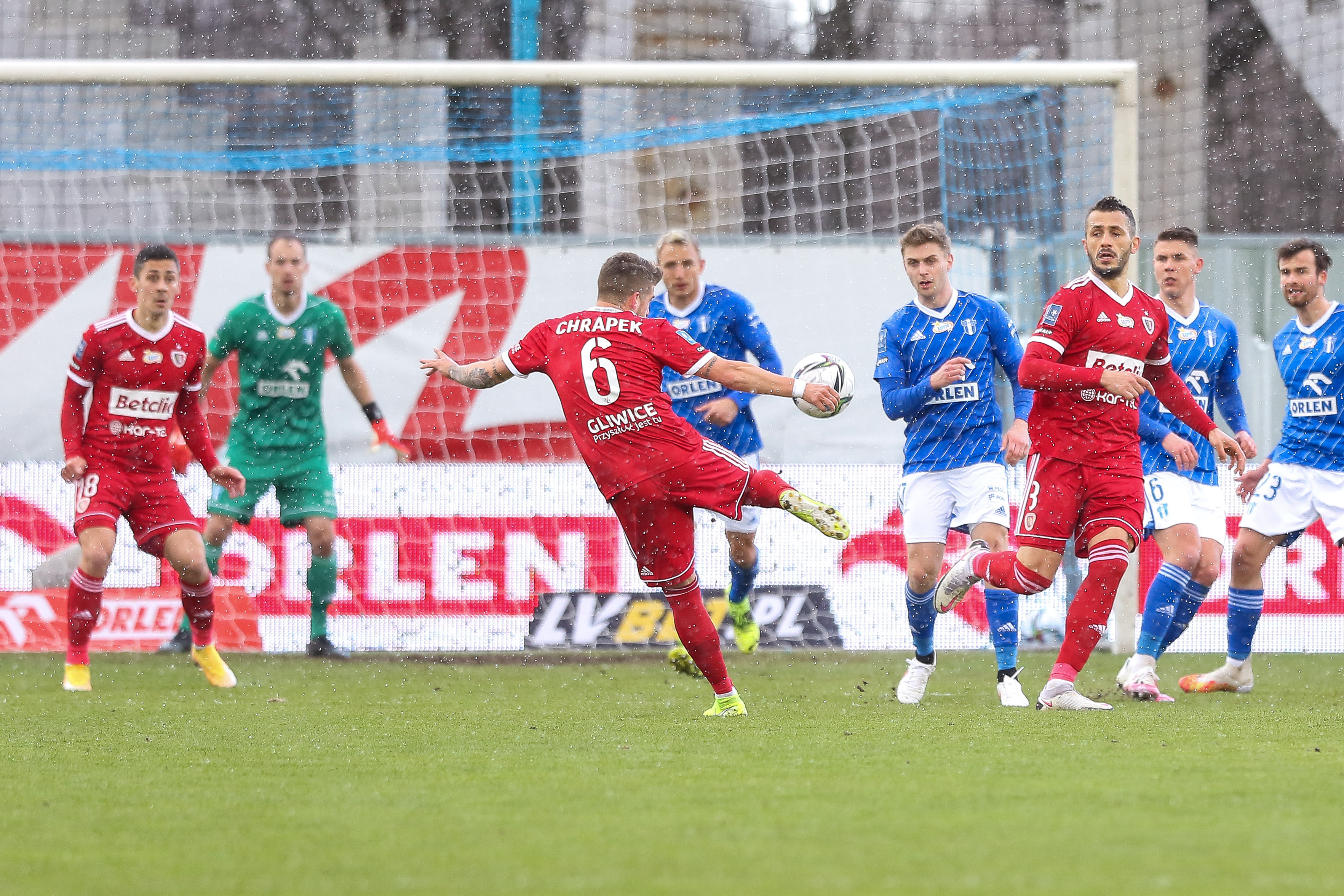 Michał Chrapek wspomina urodzinowego gola. "Ten dzień na długo zapadnie mi w pamięci"
