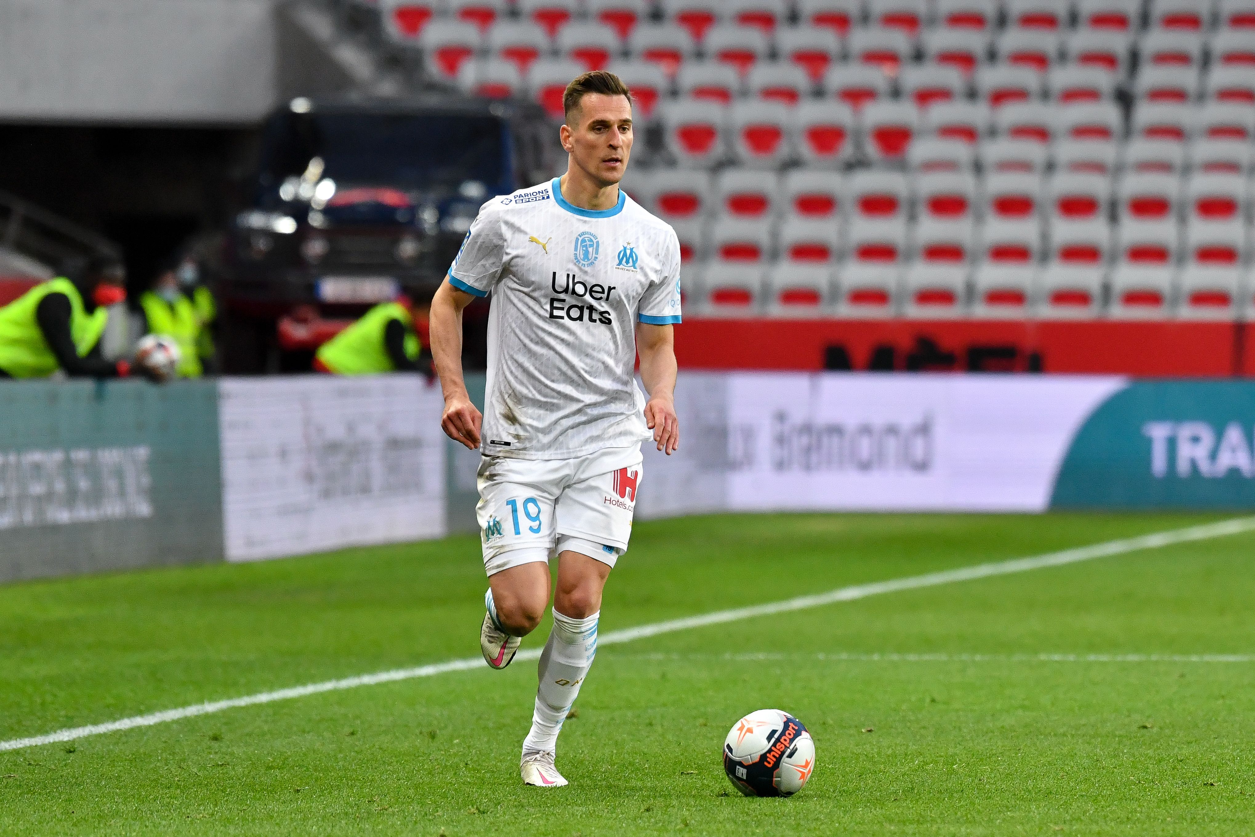 Gol Arkadiusza Milika w meczu Ligue 1! Ośmieszył rywala, a potem trafił do siatki! [WIDEO]