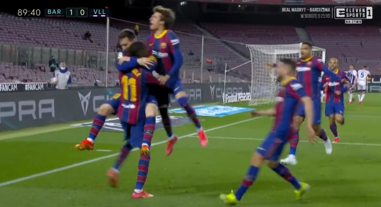 Gol w 90. minucie uratował FC Barcelonę! Dzięki Ousmane Dembele "Blaugrana" goni Atletico [WIDEO]