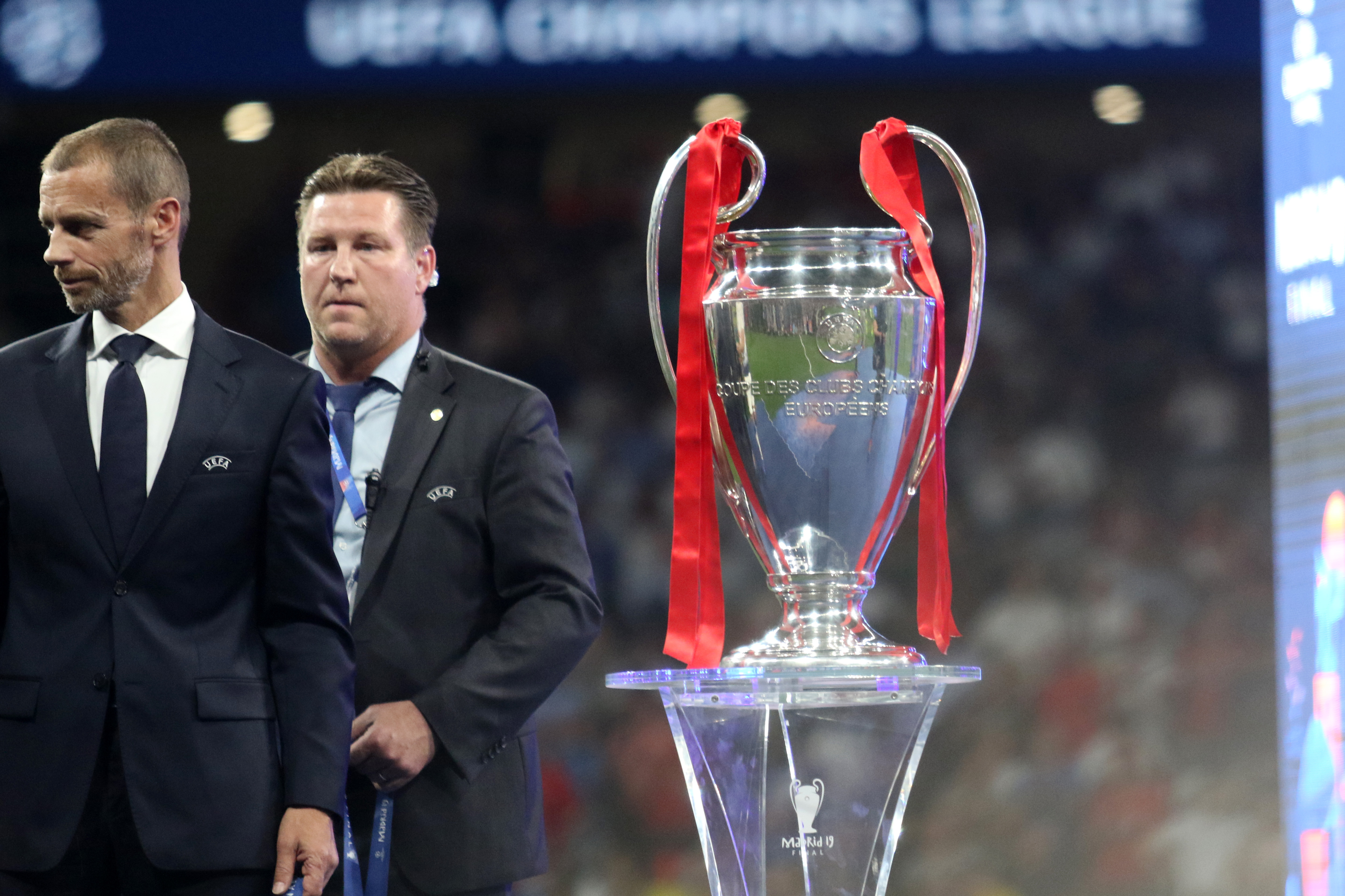 Trzej giganci wykluczeni z LM? Szef UEFA zapowiada kary. "Myślą, że Ziemia jest płaska, a Superliga istnieje"