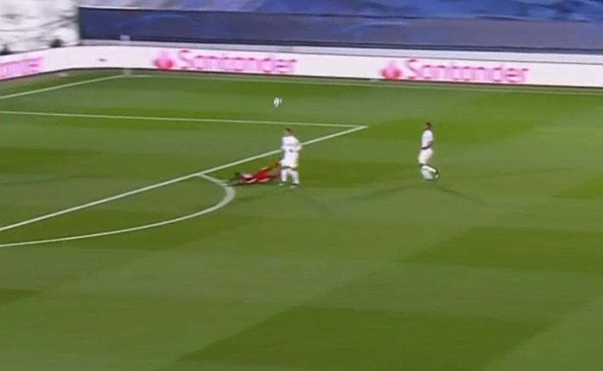 Wielkie kontrowersje w meczu Realu Madryt z Liverpoolem. Sędzia Felix Brych w roli głównej [WIDEO]