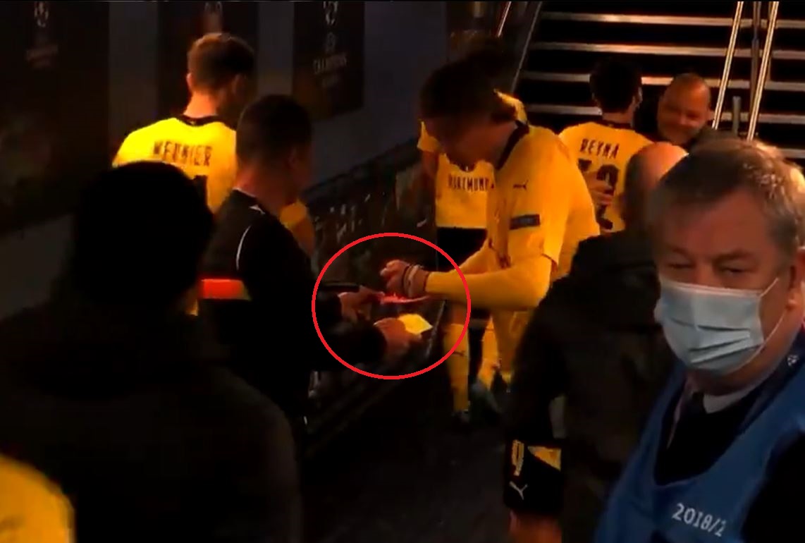 To dlatego sędzia poprosił o autograf Erlinga Haalanda po ćwierćfinale LM. Arbiter pomaga potrzebującym