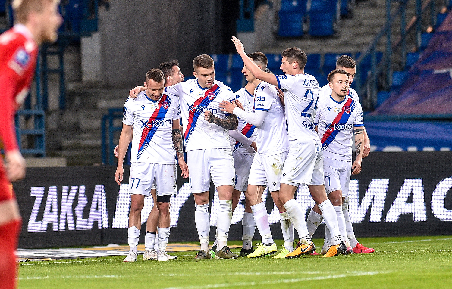 Falstart Macieja Skorży. Lech Poznań gładko ograny przez Raków Częstochowa