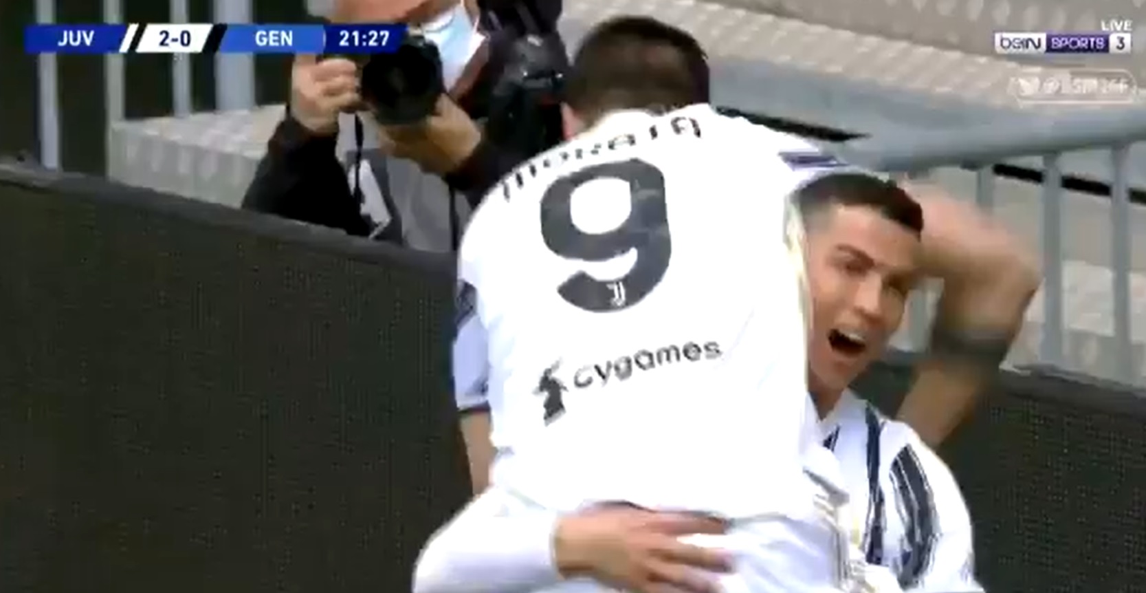 Dwa szybkie gole i pewna wygrana Juventusu z Genoą. Wojciech Szczęsny znów bez czystego konta [WIDEO]