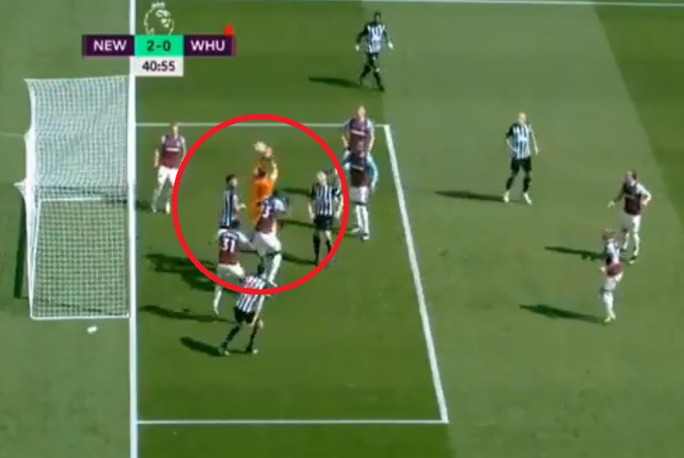 Fatalny błąd Łukasza Fabiańskiego! Polak sprokurował gola, West Ham przegrał ważny mecz [WIDEO]