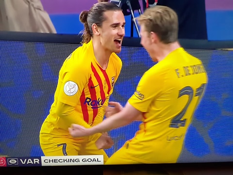 Popis Barcelony w finale Pucharu Króla! Cztery gole i pierwszy triumf pod wodzą Ronalda Koemana [WIDEO]