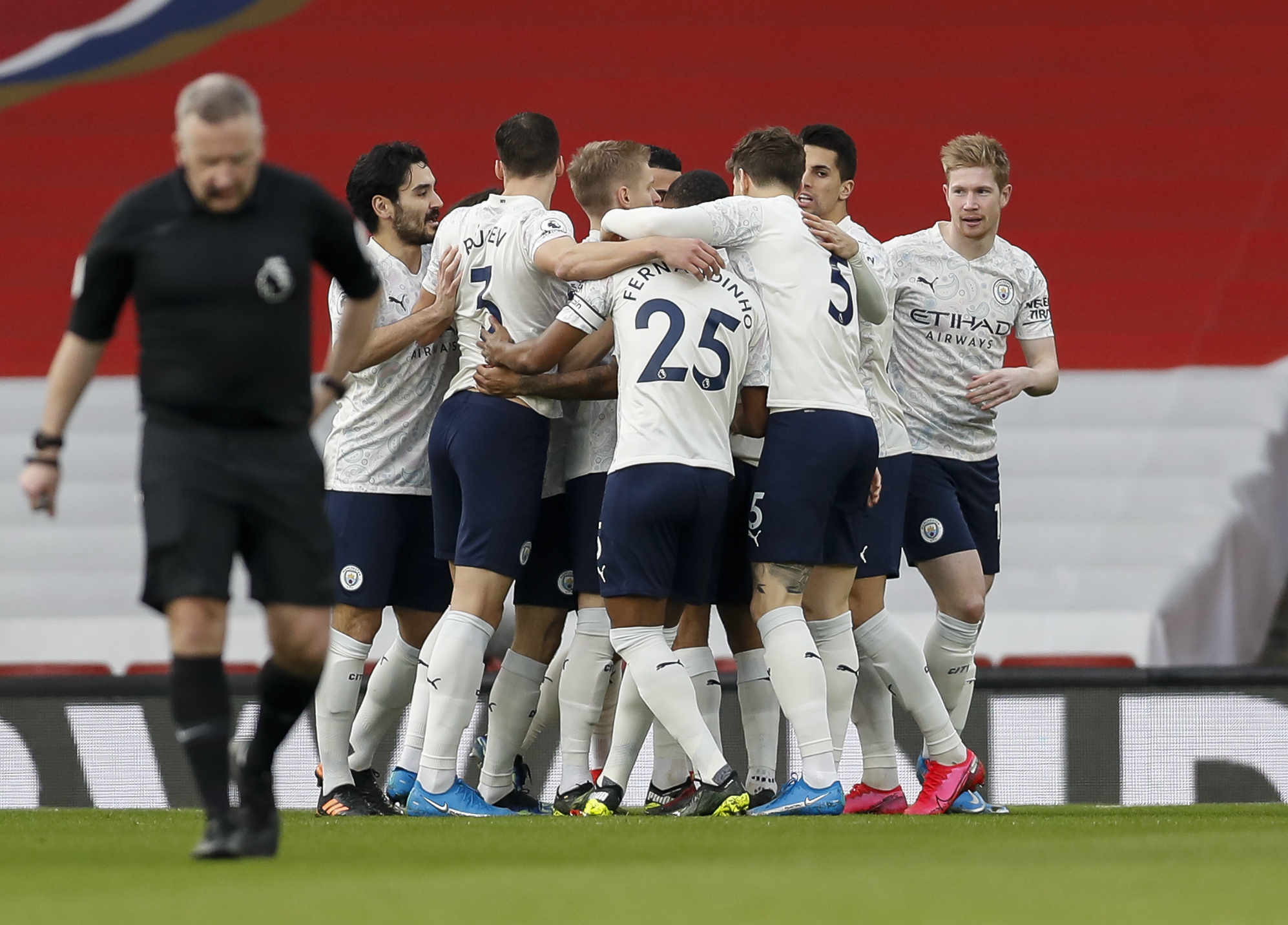 Manchester City stracił gola w 20 sekundzie, ale i tak wygrał. Kolejny krok do mistrzostwa zrobiony [WIDEO]