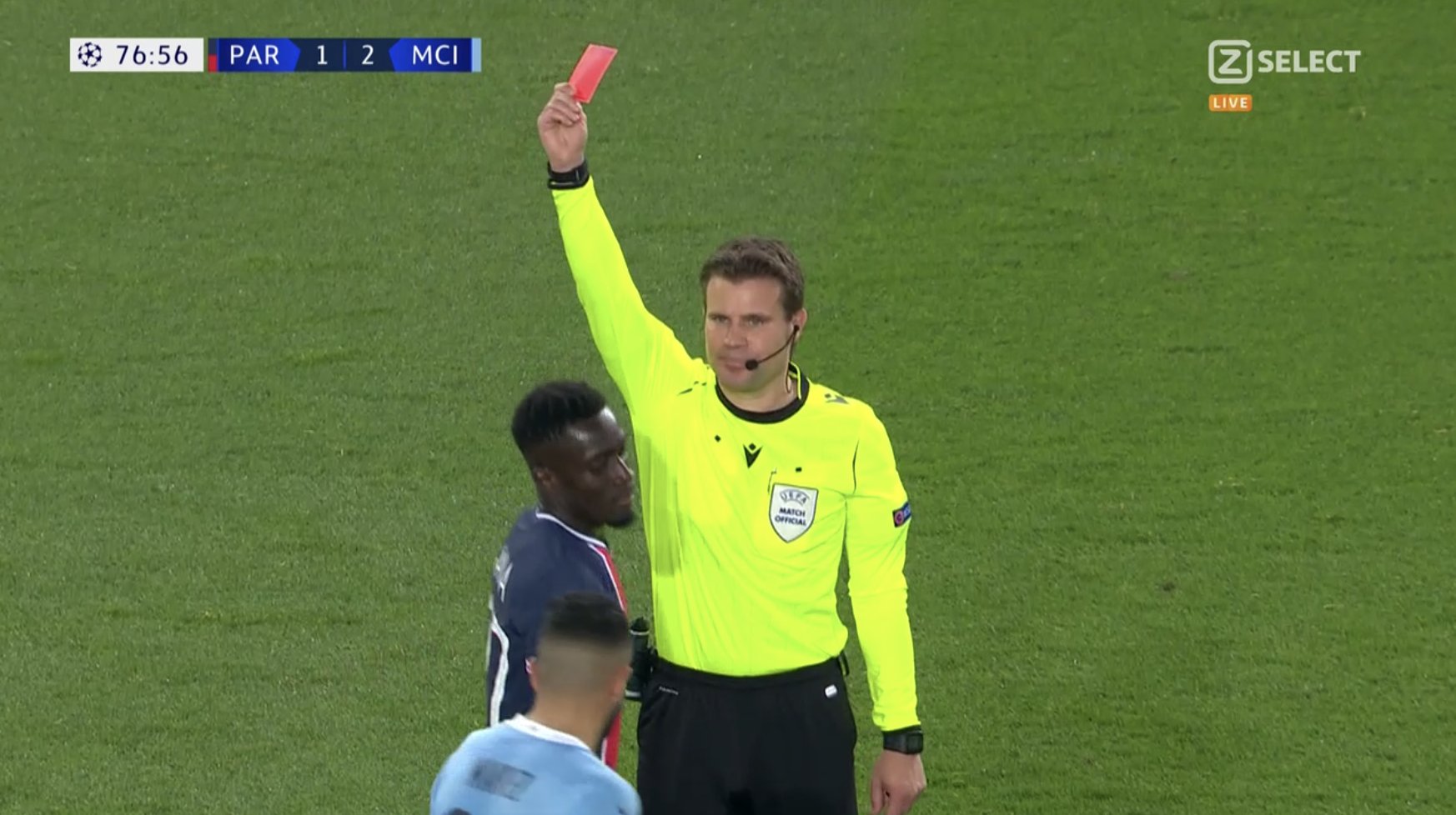 Fatalne błędy pogrążyły PSG w meczu z Manchesterem City. Trzy gole i czerwona kartka w hicie LM! [WIDEO]