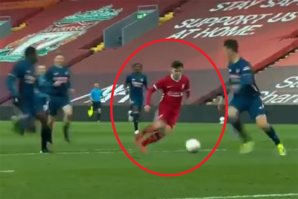 Mateusz Musiałowski znów błysnął w Liverpoolu! Piękna akcja Polaka [WIDEO]