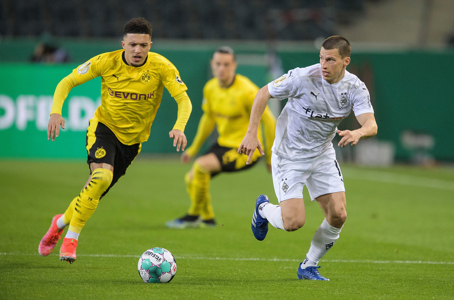 Borussia Dortmund jest gotowa na sprzedaż Jadona Sancho. "Mamy dżentelmeńską umowę"