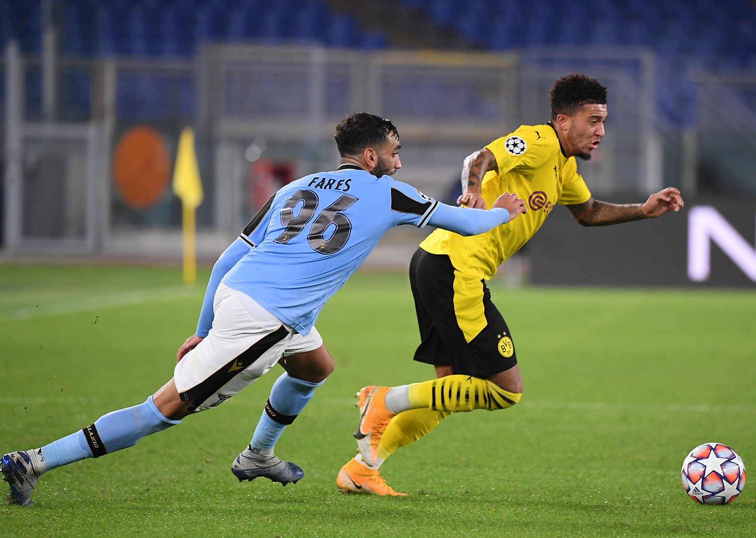 Cena Jadona Sancho spadła. Oto warunki Borussii Dortmund