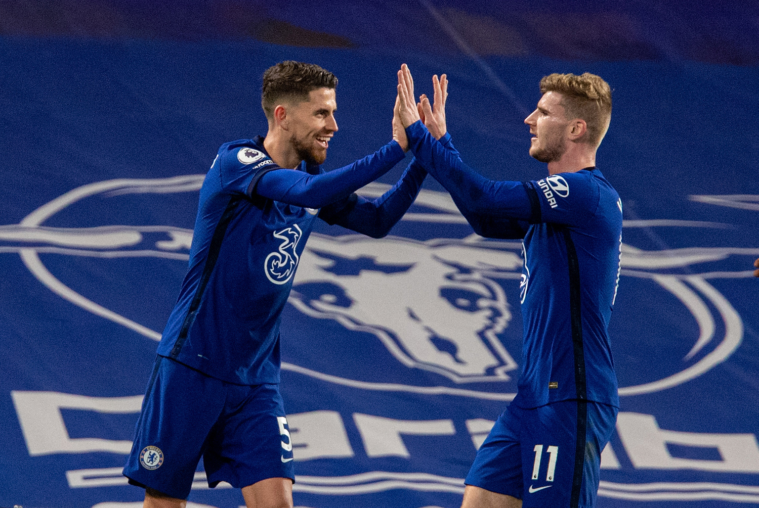 Udany rewanż Chelsea na Leicester City! "The Blues" bliżej awansu do Ligi Mistrzów [WIDEO]