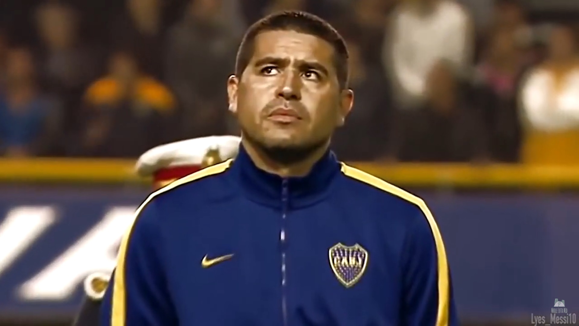 Riquelme wspomina współpracę z Van Gaalem. Holender zamknął go w pokoju z filmami