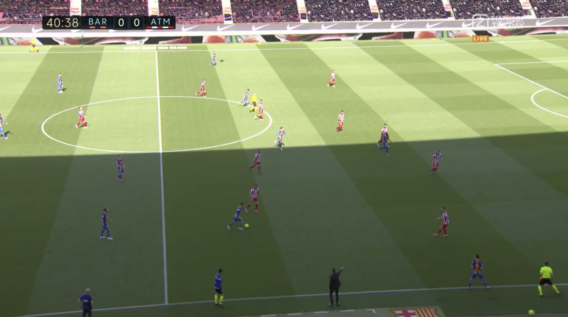 FC Barcelona zatrzymana przez Atletico Madryt. Świetny rajd Messiego, pudło Dembele [WIDEO]