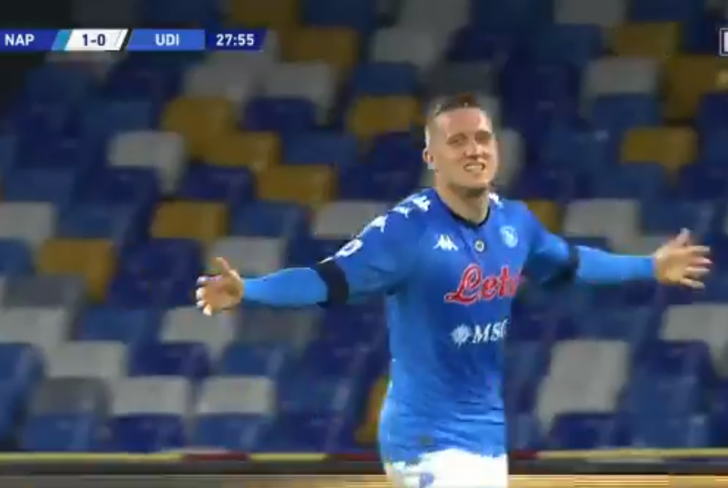 Gol i asysta Piotra Zielińskiego! Napoli zrobiło kolejny krok do Ligi Mistrzów [WIDEO]