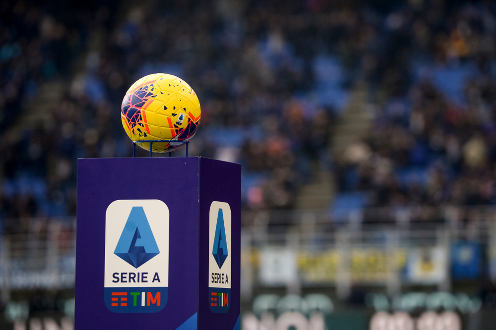 Beniaminek Serie A wywołał furorę nowymi strojami. "Fantastyczne, o mamo" [ZDJĘCIA]