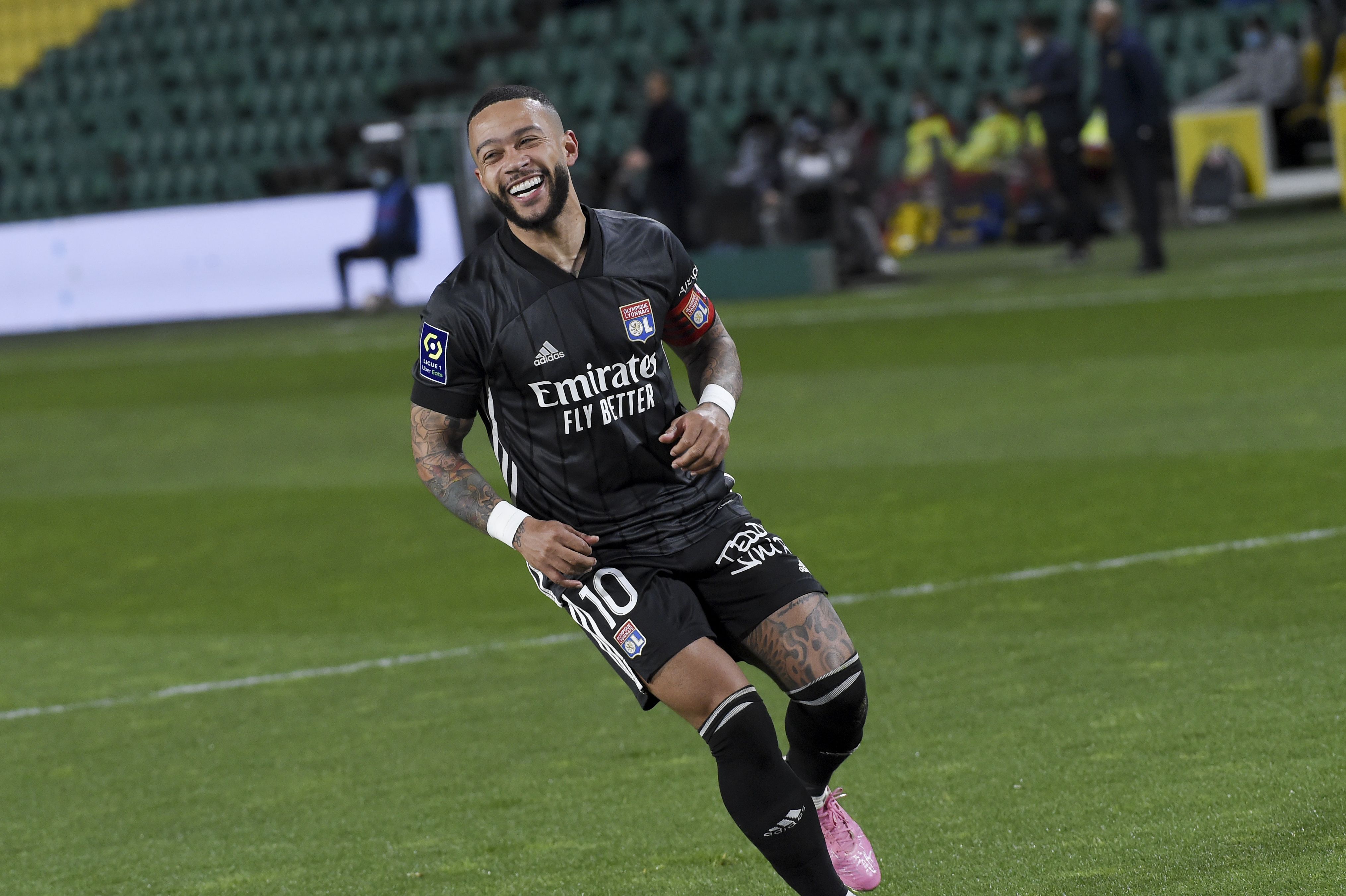 Memphis Depay wybrał nowy klub. "Czeka na odpowiedź ws. ostatnich szczegółów"