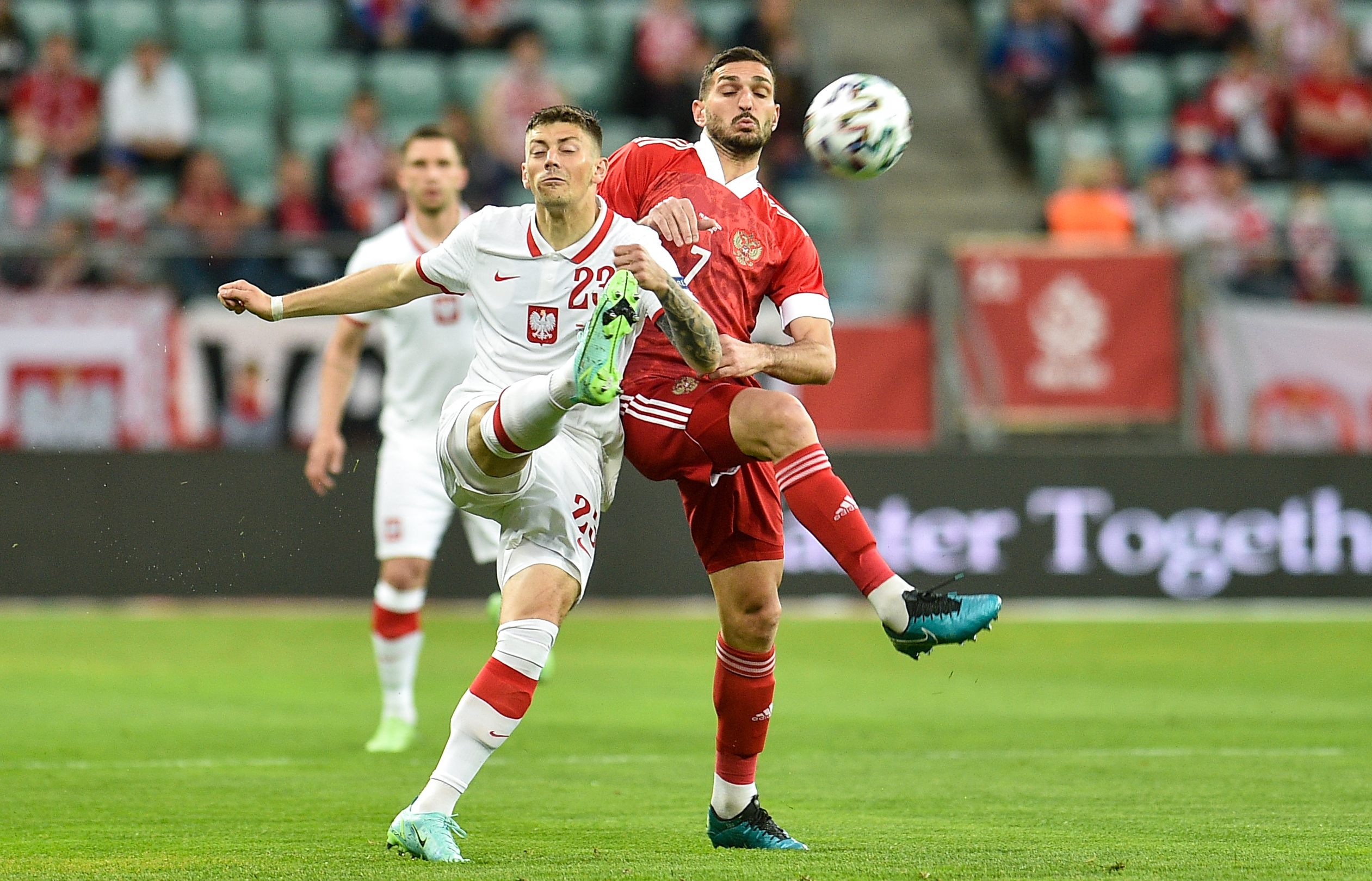 Remis w sparingu z Rosją! Szybki gol Świerczoka, fatalne błędy przy stracie bramki [WIDEO]