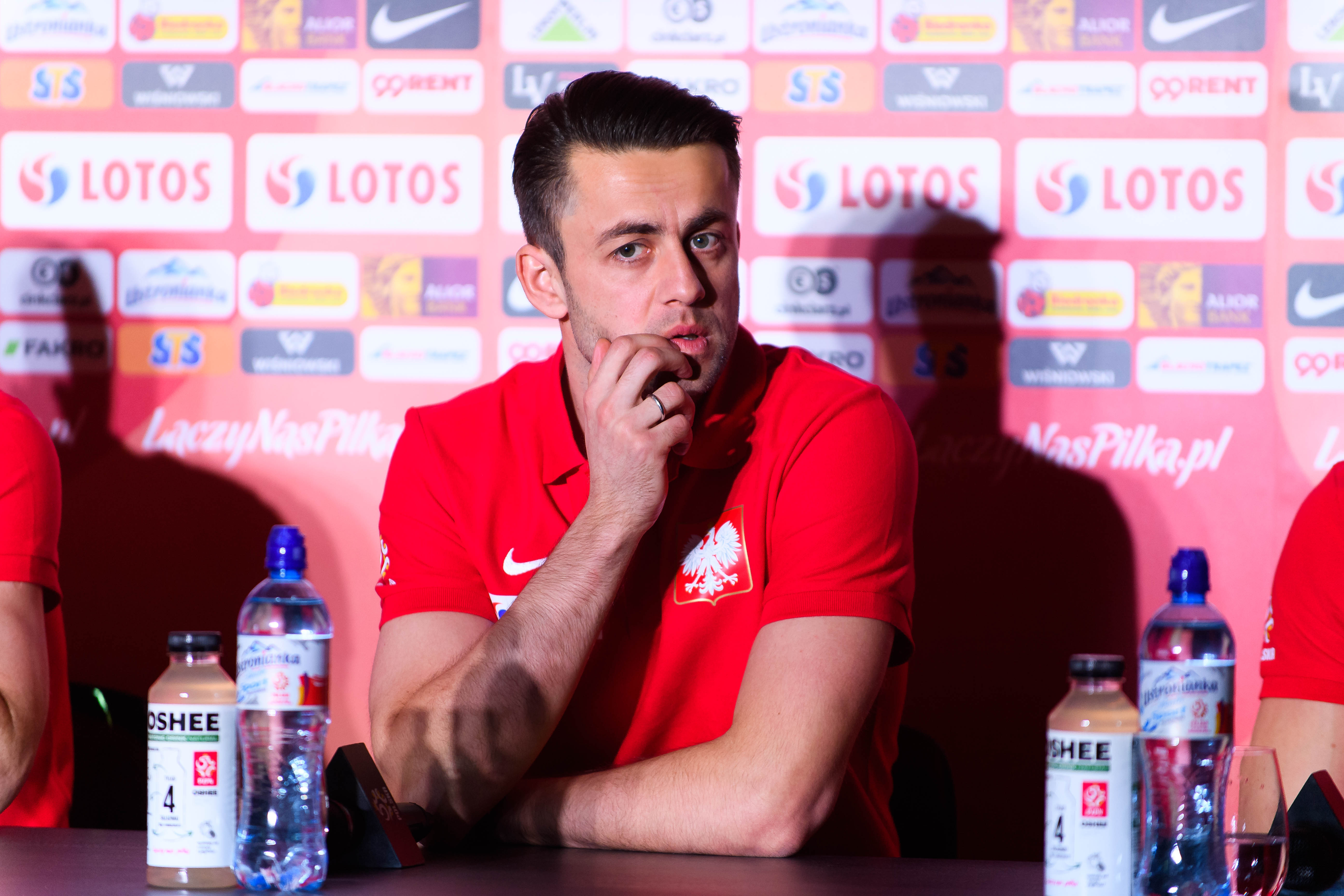 Łukasz Fabiański o byciu zmiennikiem Wojciecha Szczęsnego: Życie pisze różne scenariusze