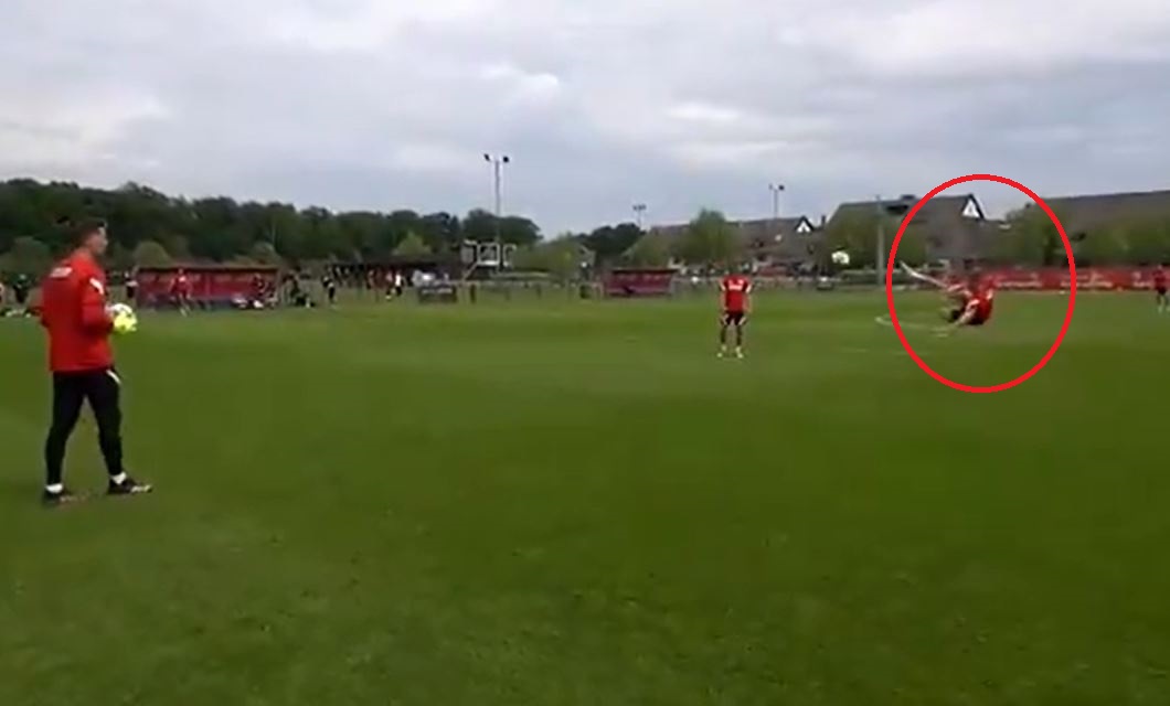 Piękny gol Michała Helika na treningu reprezentacji Polski. Efektowne uderzenie z powietrza [WIDEO]