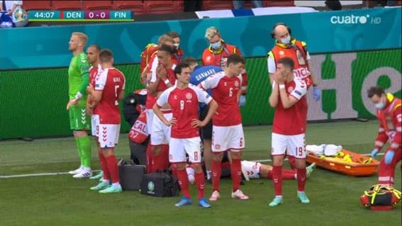 Selekcjoner Duńczyków wspomina dramat Christiana Eriksena. "Żałuję, że nie miałem na to odwagi"
