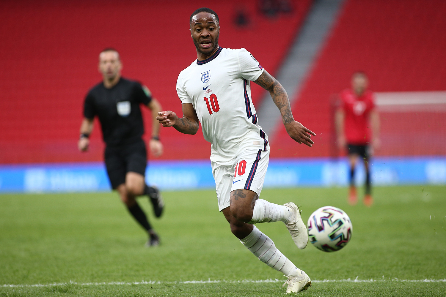 Sterling łączony z Realem Madryt, Liverpool zainteresowany włoskim diamentem [PRZEGLĄD TRANSFEROWY]