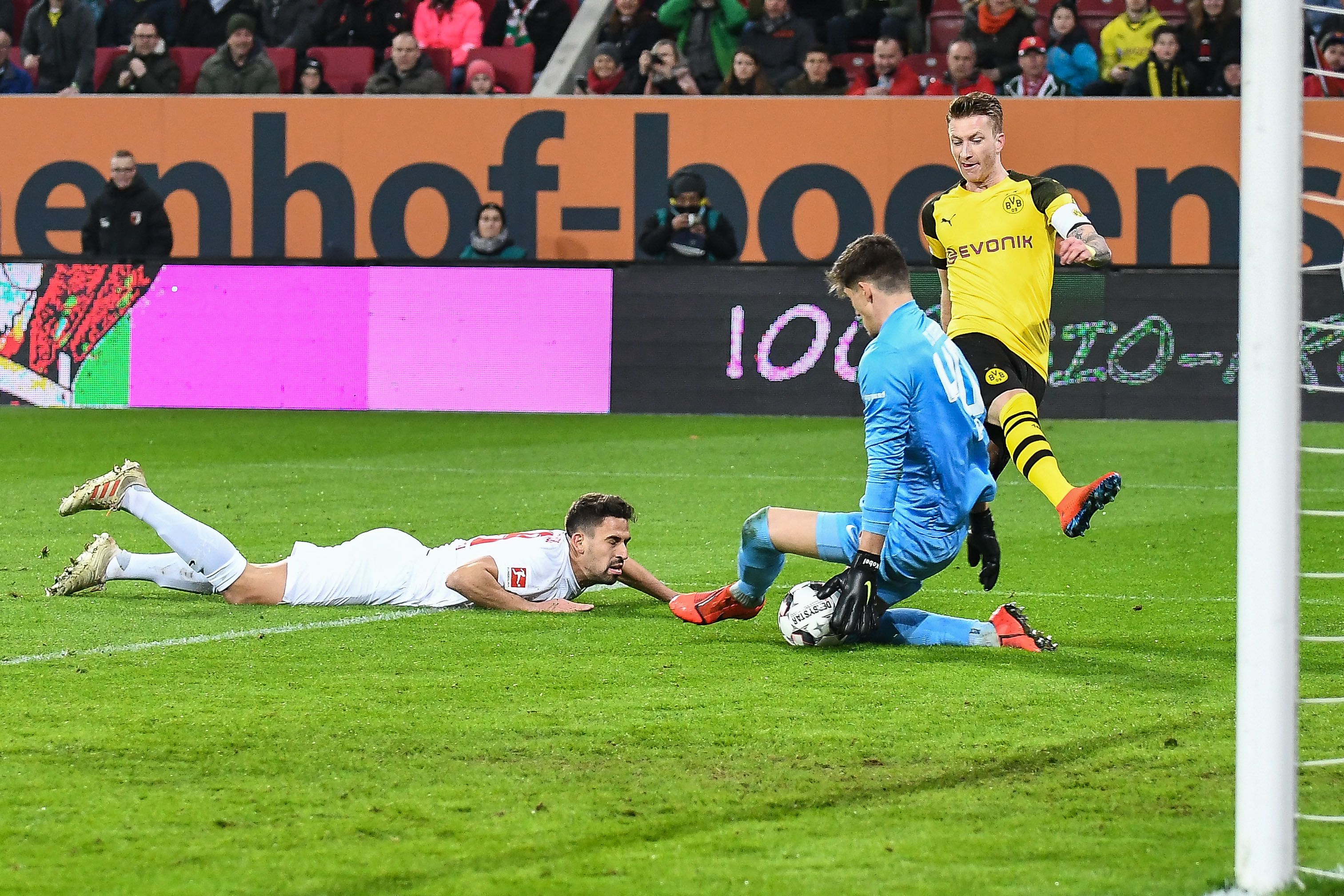 Selekcjoner Szwajcarii dowołał kolejnego piłkarza. To nowy zawodnik Borussii Dortmund