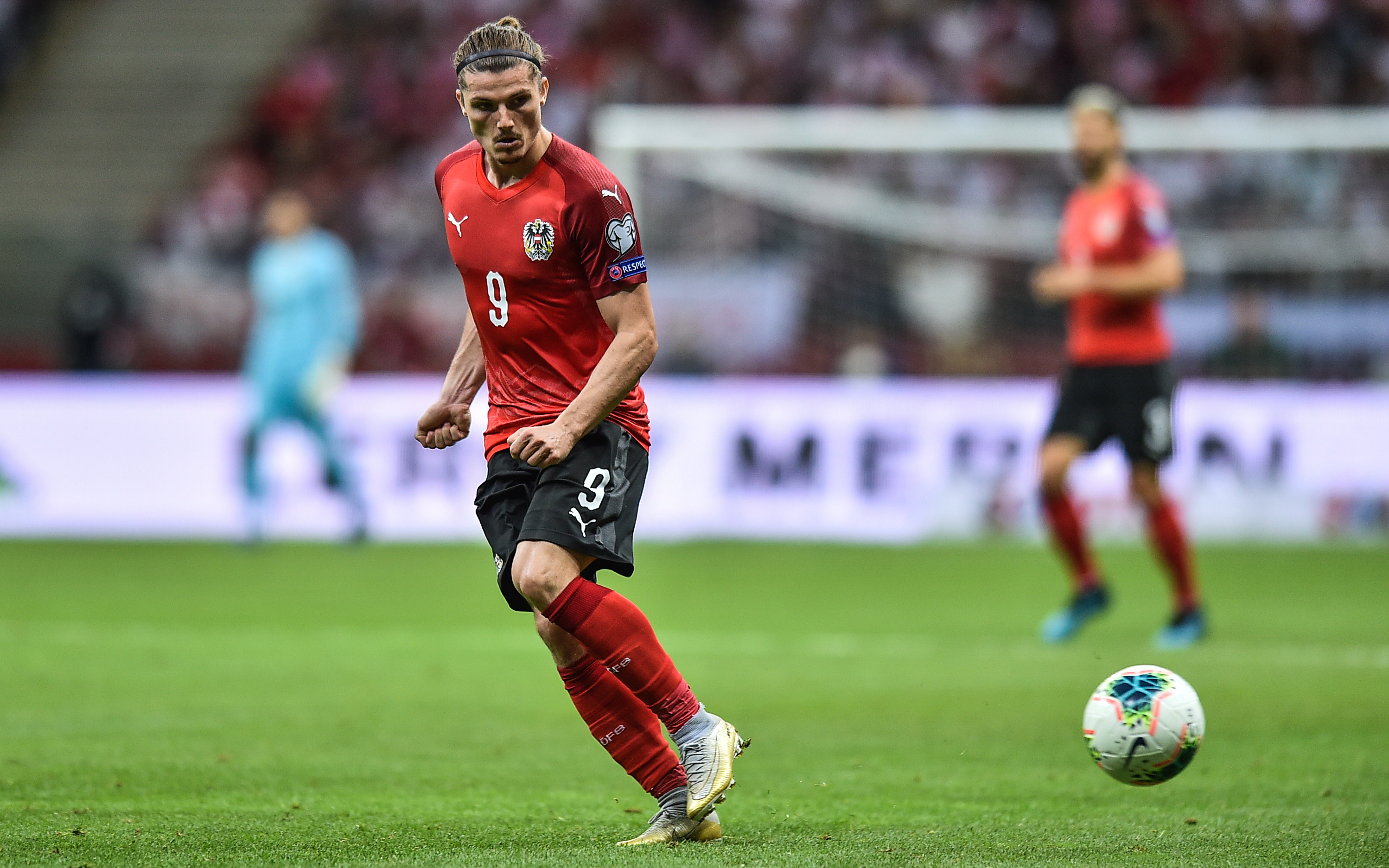 Porównują go do Beckhama, na Euro zaliczył najładniejszą asystę. Po turnieju czeka go wielki transfer?