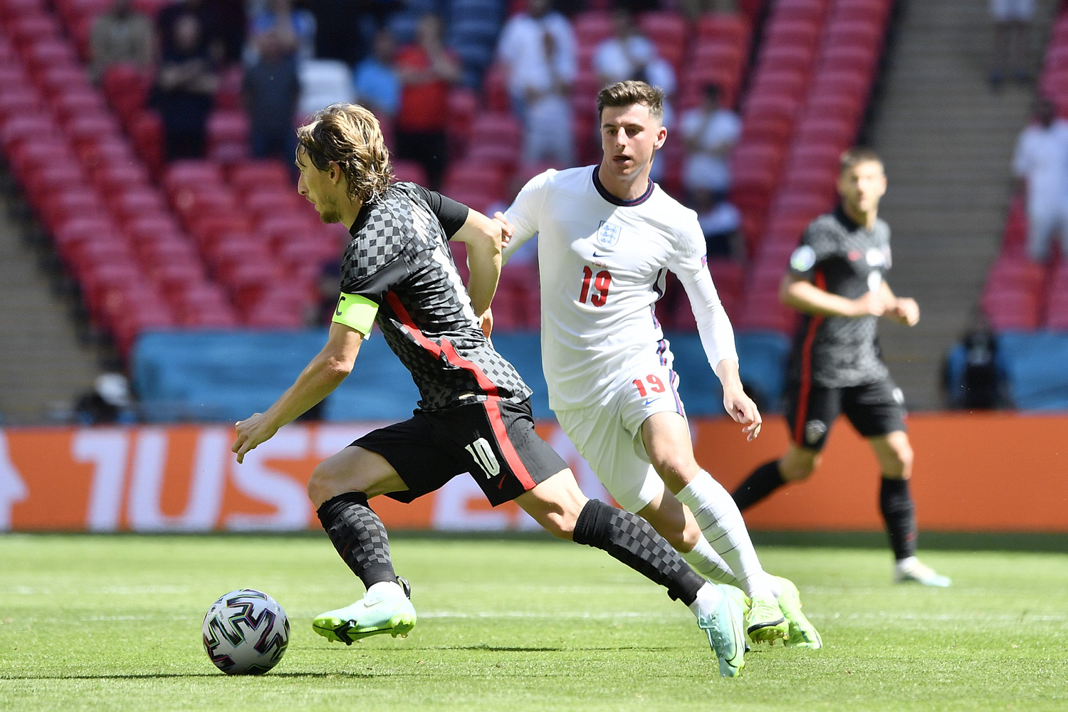 UEFA ostrzega Anglię. Wembley może stracić finał Euro 2020. Jest kandydat do przejęcia meczu