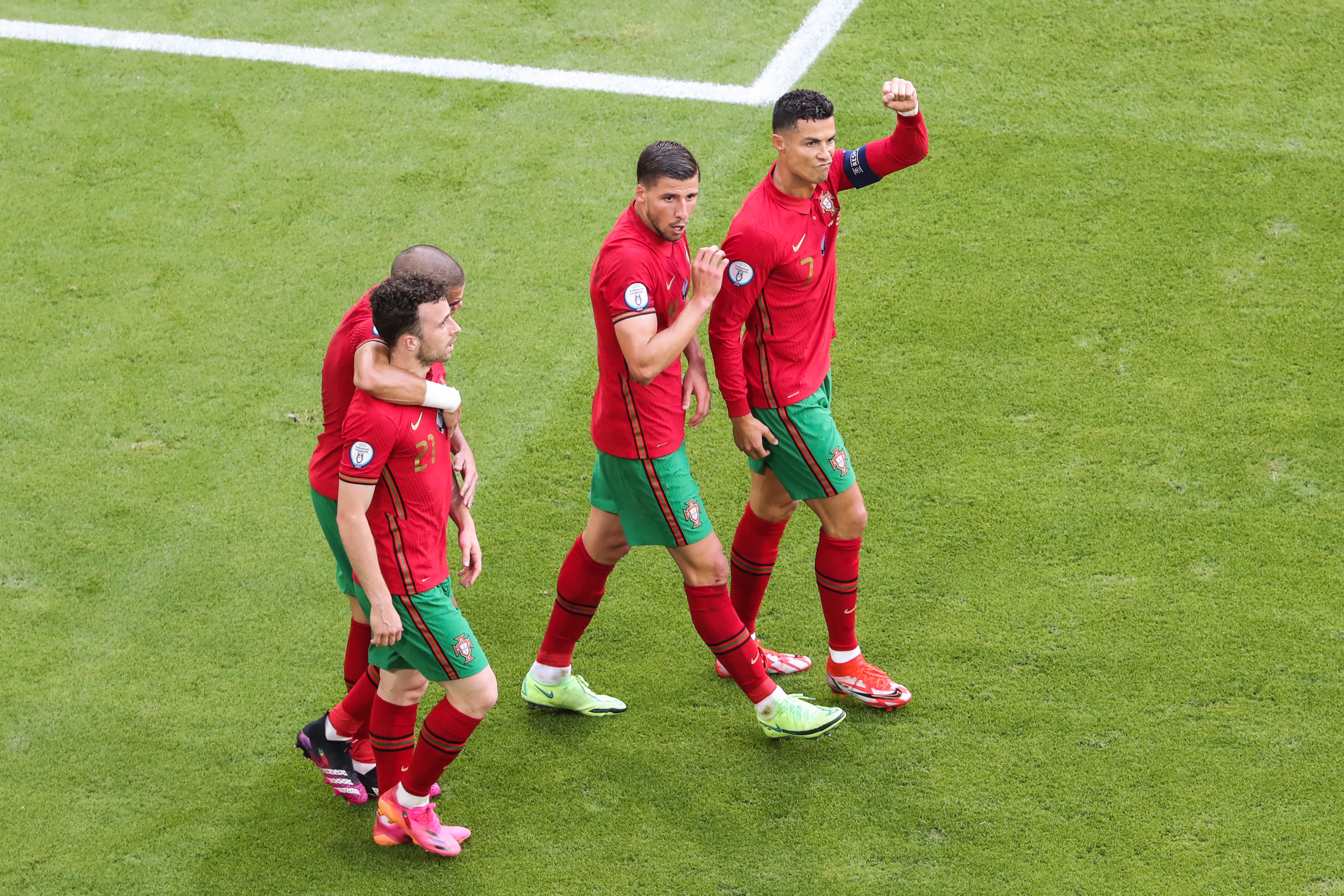 Stoper Włoch zdecydował, czy woli rywalizować z Ronaldo czy z Lukaku. "Jego trudniej upilnować"