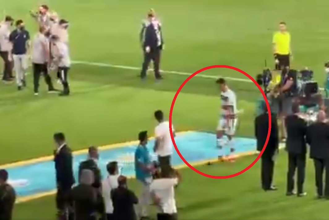 Tak Cristiano Ronaldo zareagował na odpadnięcie z Euro 2020. Gwiazdor nie ukrywał frustracji [WIDEO]